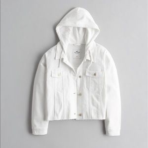 OVERSIZED CROPPED HOODED DENIM JACKET